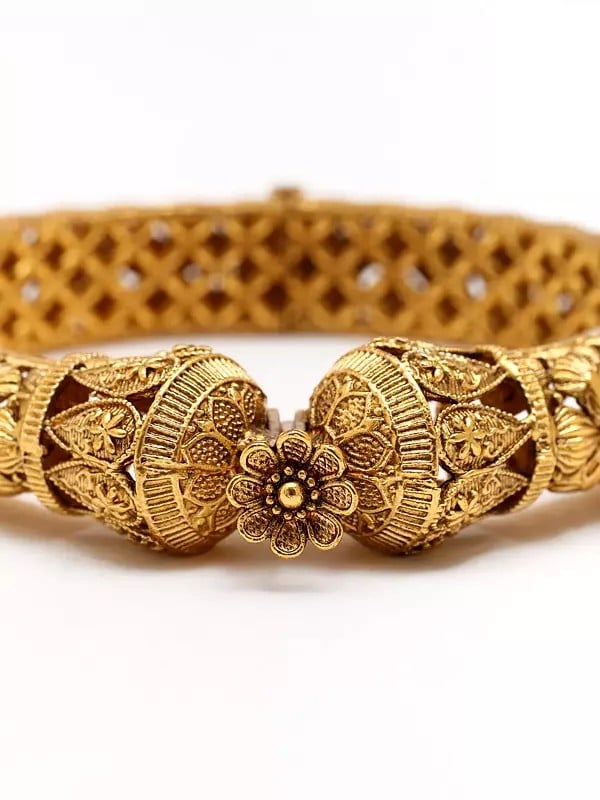 Exotic India Rajwadi Style Floral Design Screw Openable Pair Of Bangles