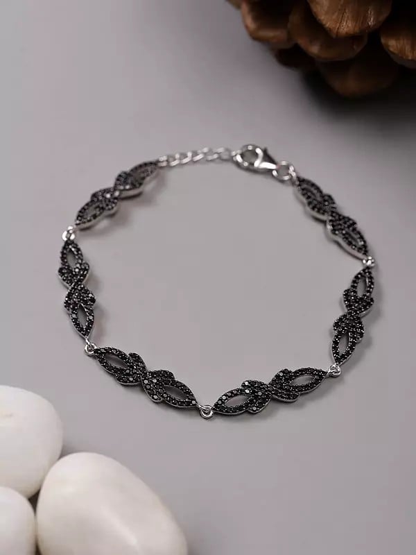 exotic india Sterling Silver Bracelet with Black Spinel Gemstone 
