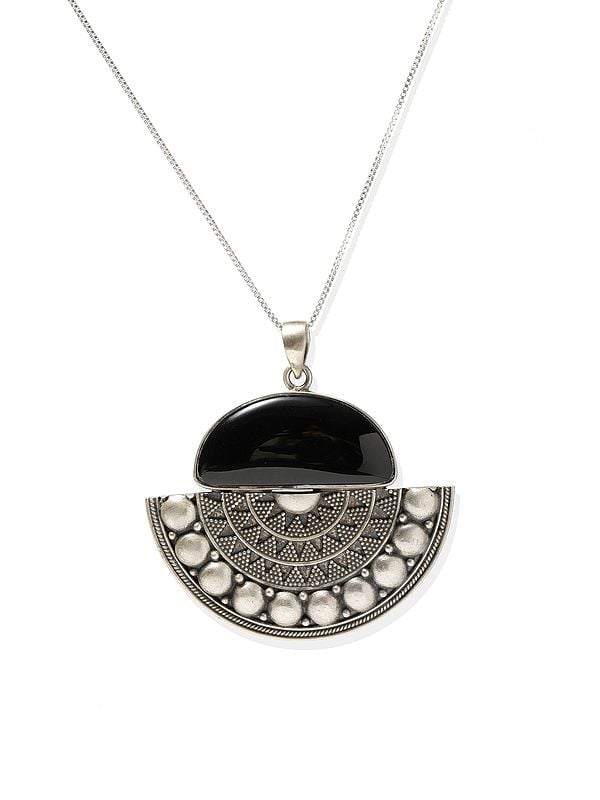 exotic india Sterling Silver Filigree Pendant with Black Onyx Gemstone