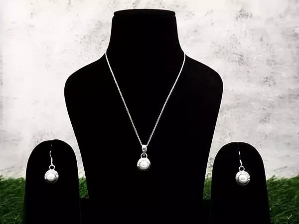exotic india Sterling Silver Pearl Stone Pendant with Earrings Set