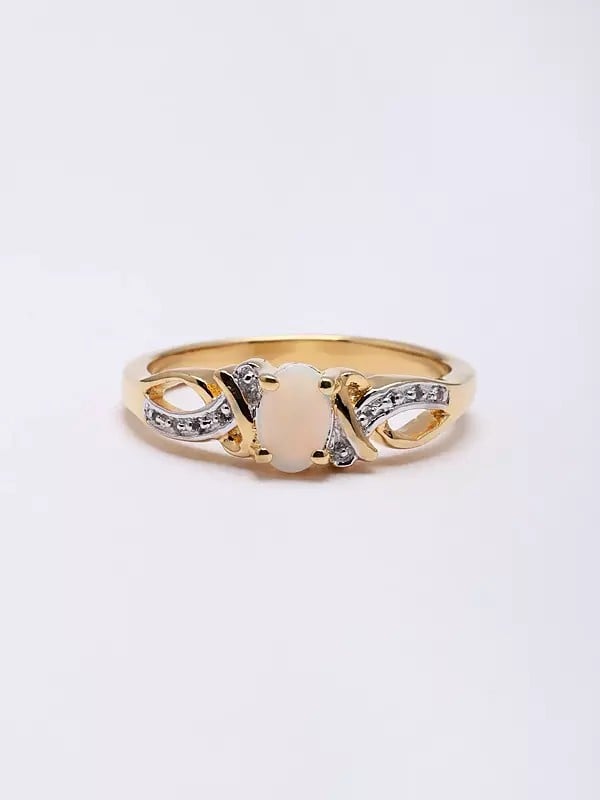 Exotic India Sterling Silver Ring With Oval Shape Ethiopian Opal 