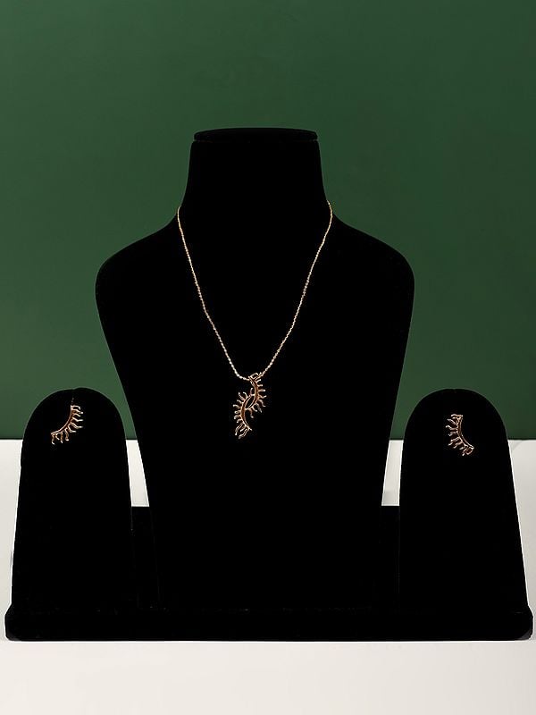 exotic india Stylish Casual Daily Wear Pendant Necklace with Earring Set