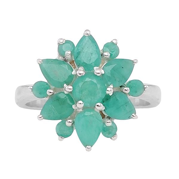 exotic india Stylish Sterling Silver Ring with Emerald Gemstone 