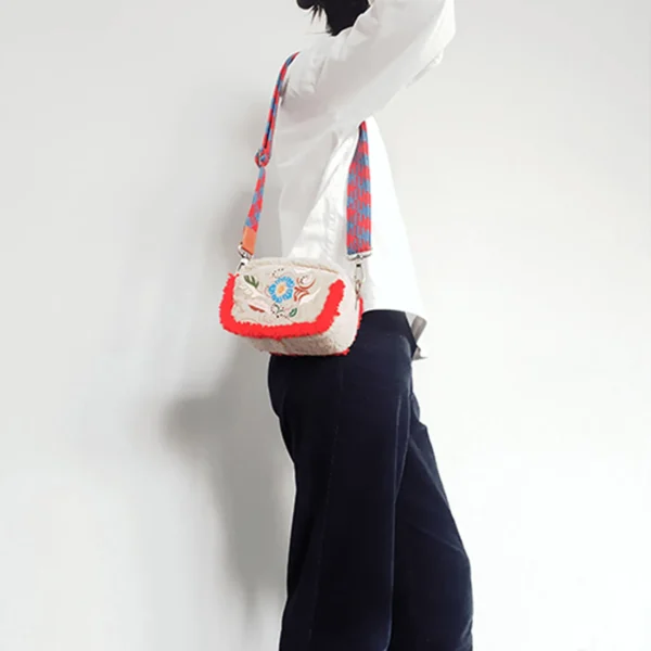 Exquisite J J2114 V1