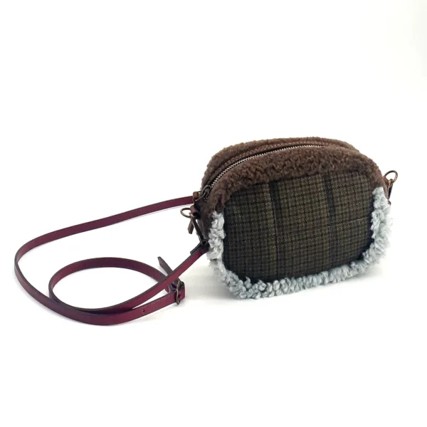 exquisite j J2117-1 V3