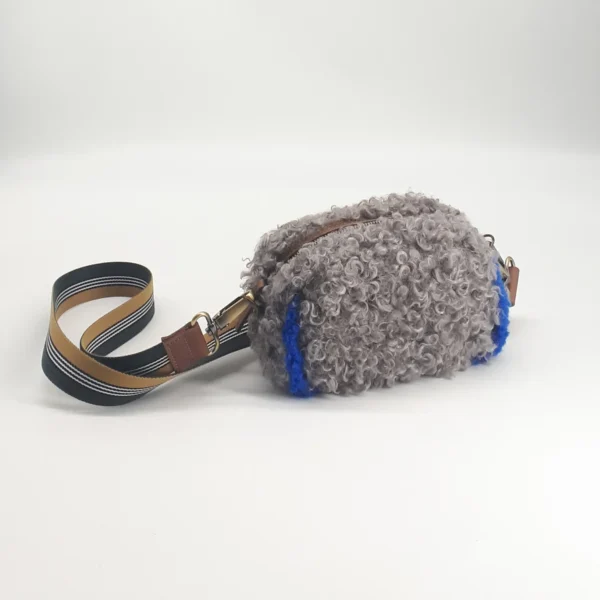 exquisite j J2120 V3