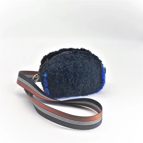 exquisite j J2120 V4