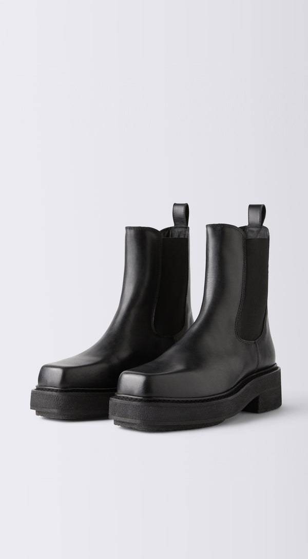 Eytys Ortega II Leather Black