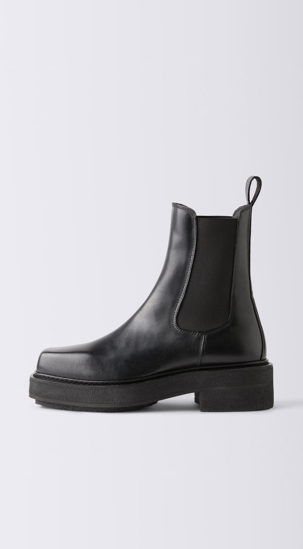 eytys Ortega II Leather Black