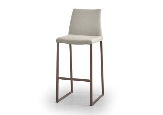 f2 Curvo Stool DINING