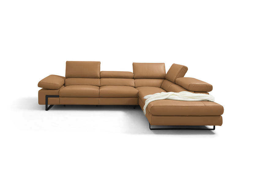 f2 i716 Sectional LIVING
