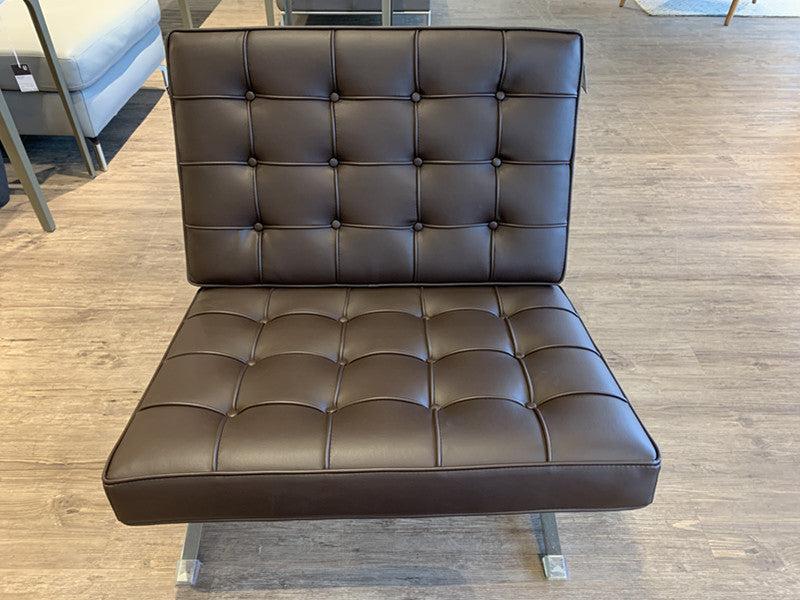 F2 Metropolis Chair + Ottoman PROMOTION LIVING