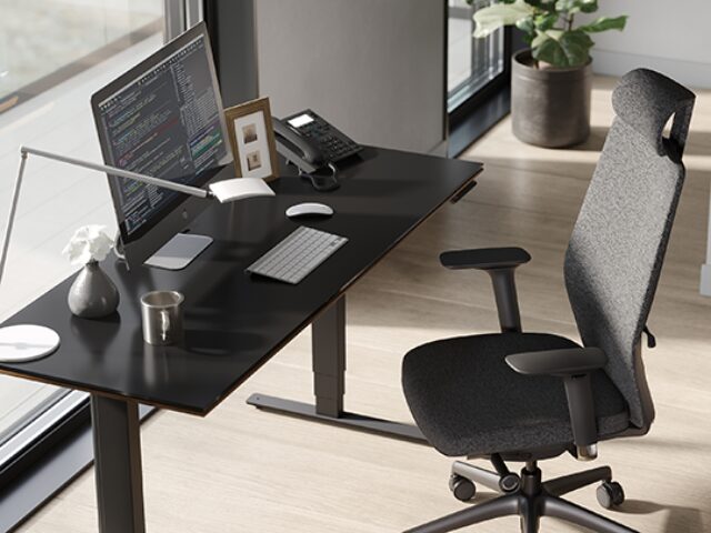 F2 Sequel Lift Desk OFFICE