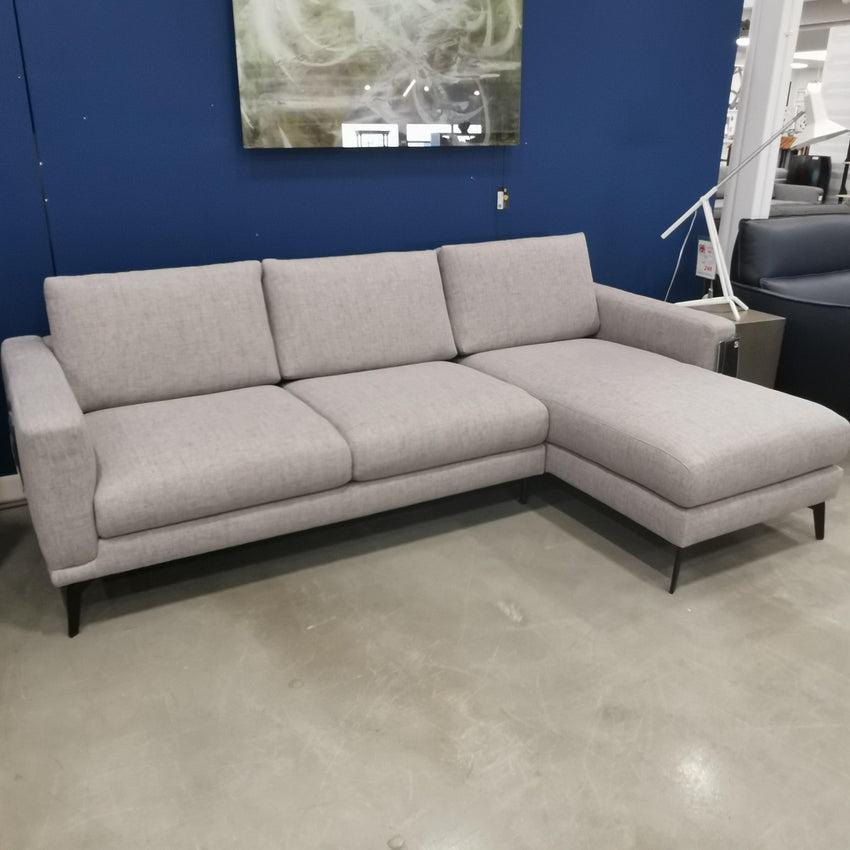 f2 Wessex RHF Sectional in Platinum LIVING