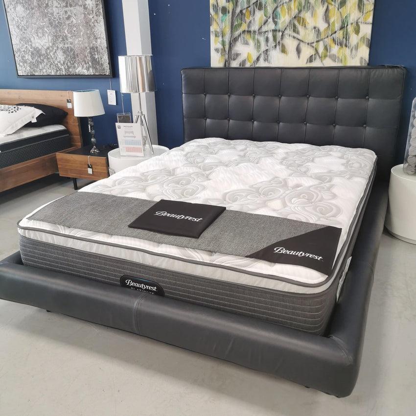 f2 Winston Queen Bed in Classic Regatta BEDROOM