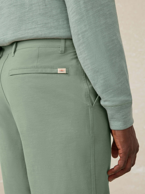 Faherty All Day™ Short 2.0 (9") - Trail Olive Men's Bottoms