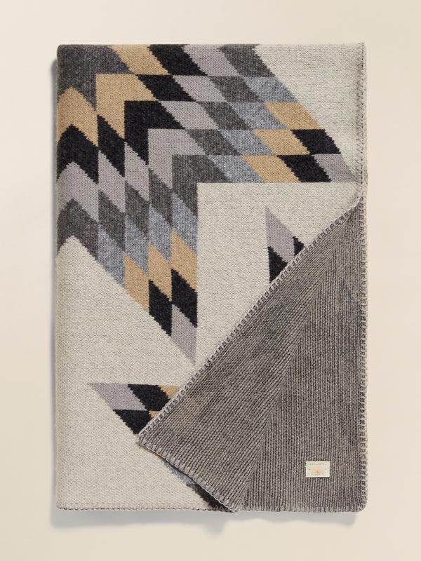 faherty B. Yellowtail Star Patchwork Blanket - Grey Star Patchwork Blankets