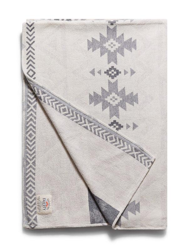 faherty Doug Good Feather Adirondack Blanket - Ivory North Star UNISEX Blankets