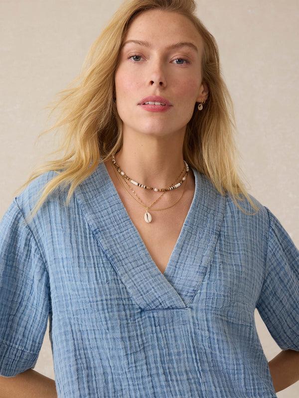 Faherty Dune Cotton Gauze Short Sleeve Popover - Light Indigo Wash Women's Tops