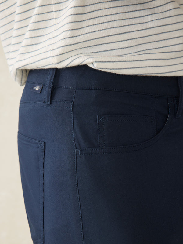 Faherty Movement™ 5-Pocket Pant - Navy Men's Bottoms