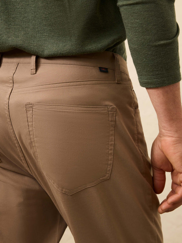 Faherty Movement™ 5-Pocket Pant - Walnut Branch Men's Bottoms