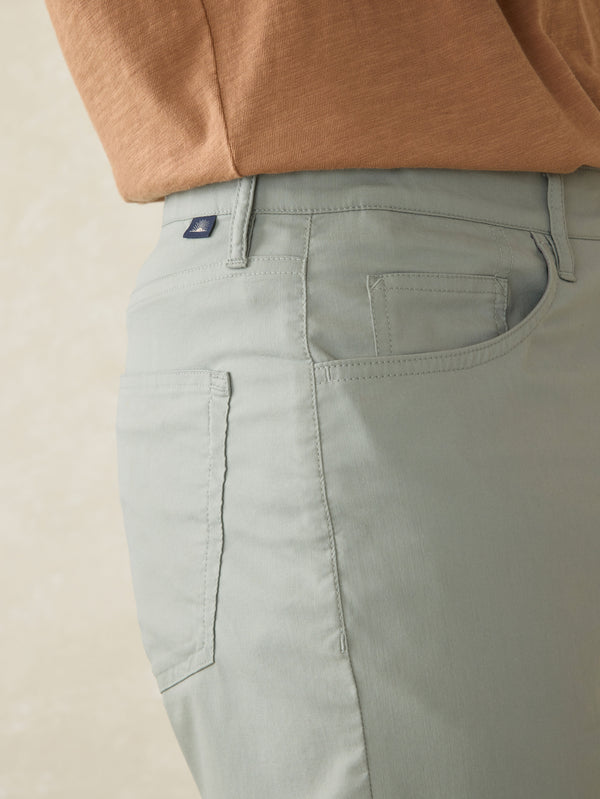 Faherty Movement™ 5-Pocket Pant - Weathered Sage Men's Bottoms