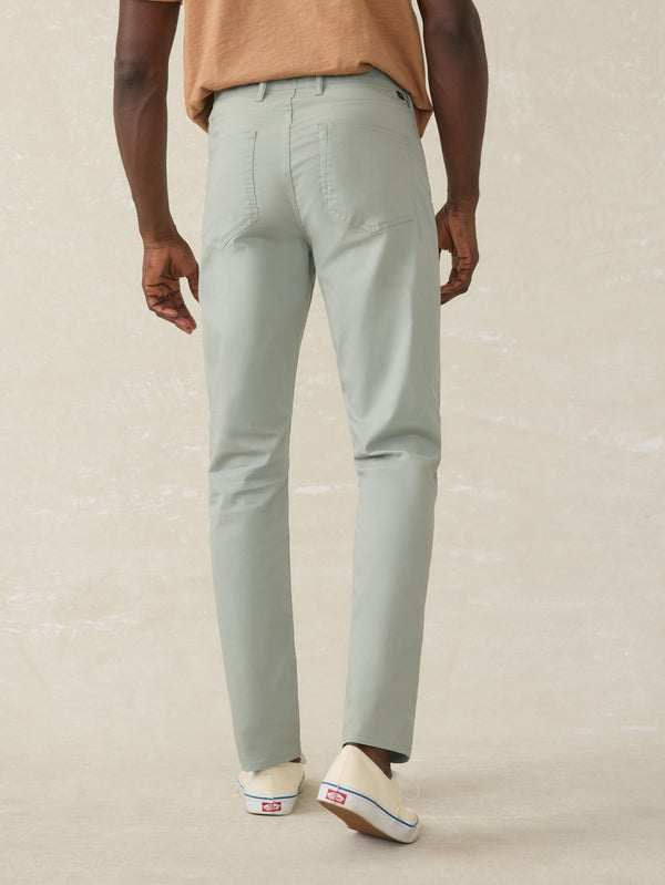 Faherty Movement™ 5-Pocket Pant - Weathered Sage Men's Bottoms