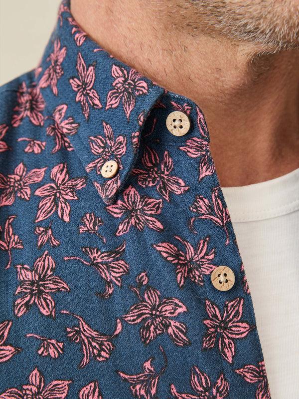 Faherty Short-Sleeve Breeze Shirt - Berry Navy Floral Men's Button Ups