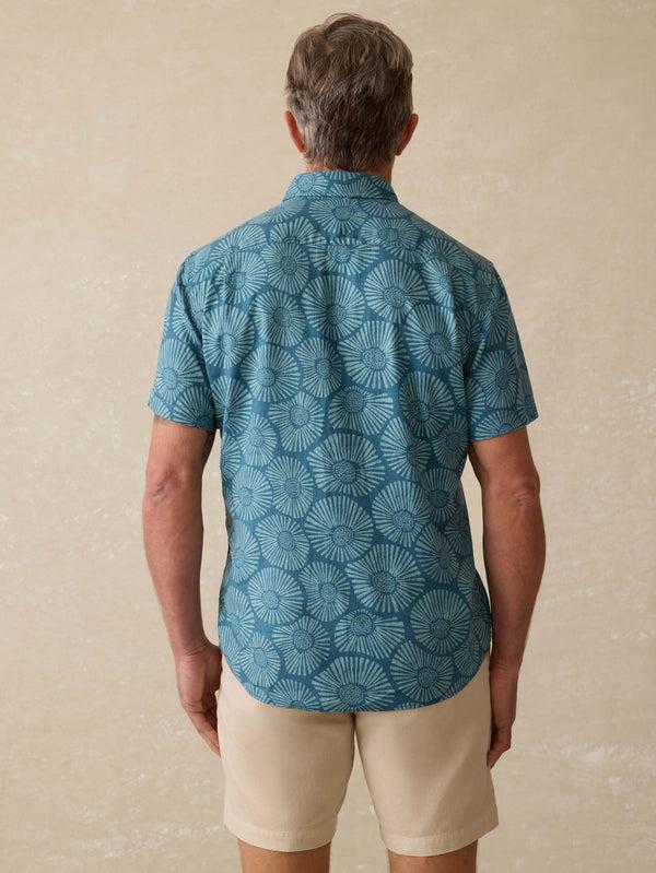 Faherty Short-Sleeve Breeze Shirt - Stormy Sea Floral Men's Button Ups