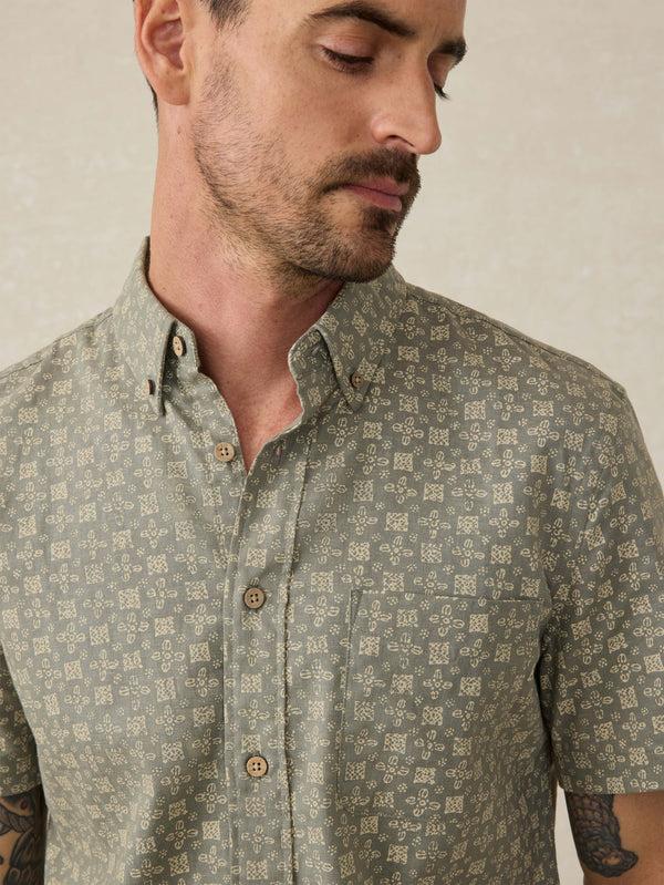 Faherty Short-Sleeve Breeze Shirt - Sundried Sage Emblem Men's Button Ups