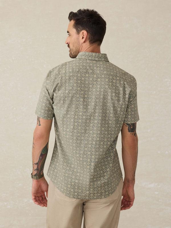 Faherty Short-Sleeve Breeze Shirt - Sundried Sage Emblem Men's Button Ups