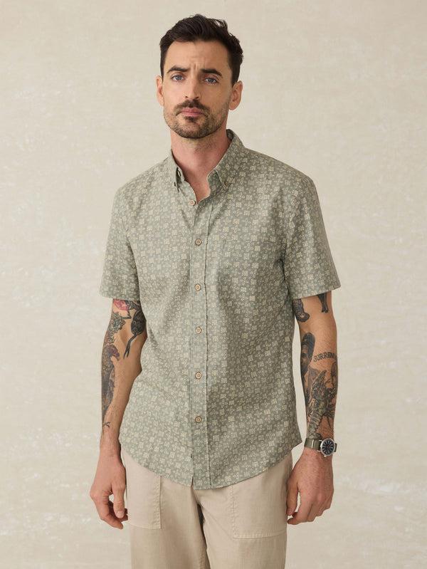 faherty Short-Sleeve Breeze Shirt - Sundried Sage Emblem Men's Button Ups