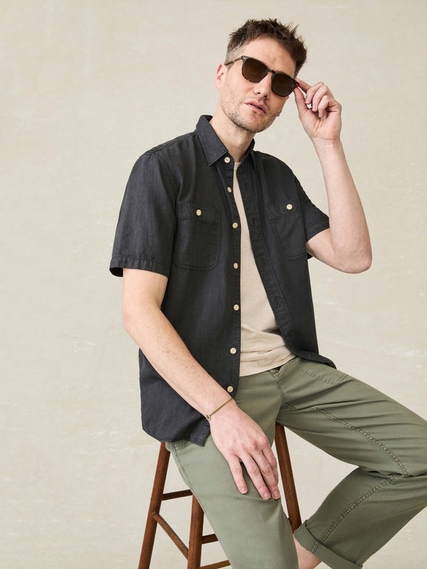 Faherty Short-Sleeve Tried And True Chambray Shirt - Durango Black Men's Button Ups