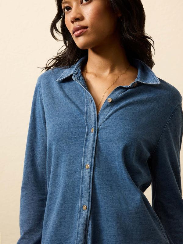 Faherty Sunwashed Knit Shirt - Medium Indigo Wash Women's Button Ups