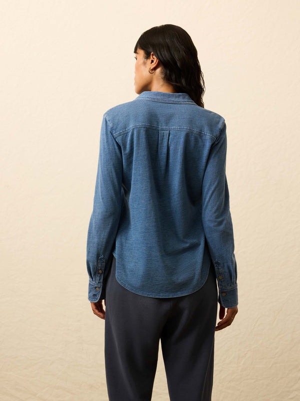 Faherty Sunwashed Knit Shirt - Medium Indigo Wash Women's Button Ups