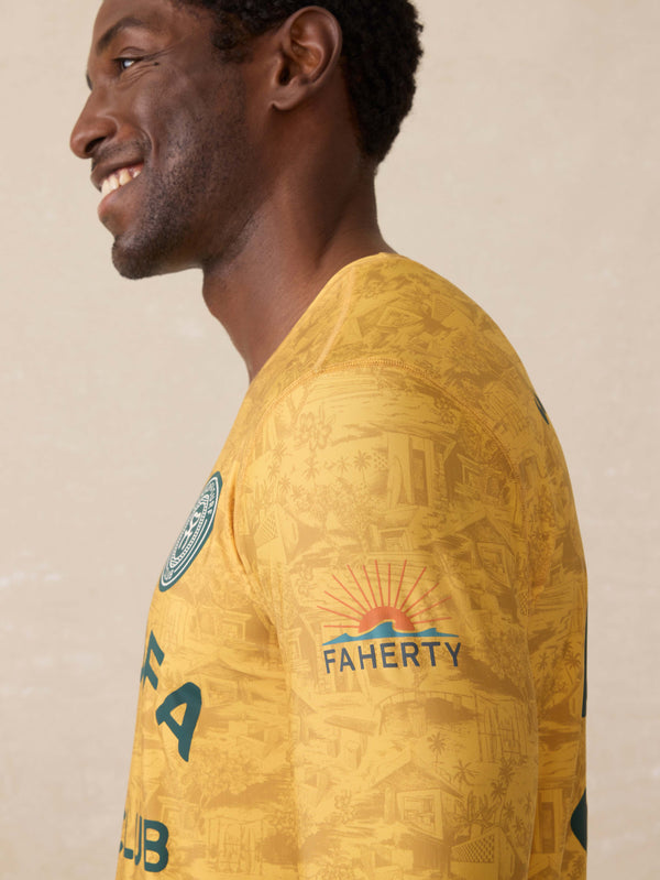 Faherty Surf Ghana Long Sleeve Rash Guard - Beach House Gold Men's Knits
