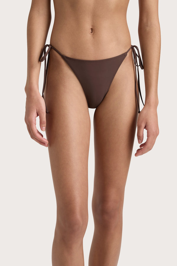 Faithfull The Brand Leo Bikini Bottom Bistre - Final Sale