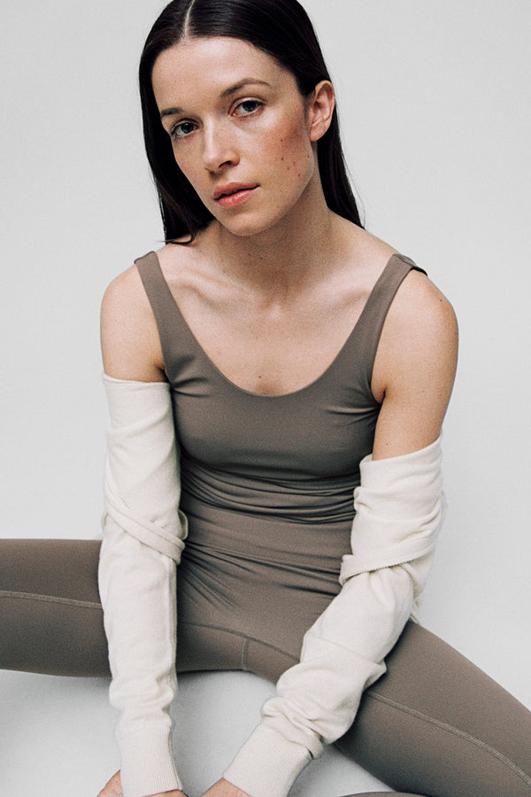 Fall Winter Spring Summer Akubi Seamless Top Cocoa Brown