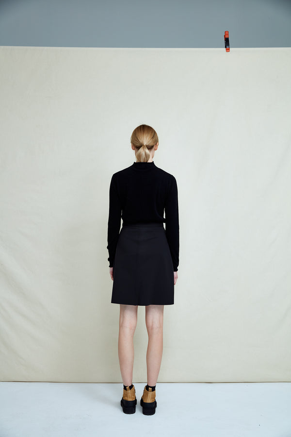 Fall Winter Spring Summer Anne Karin Short Jet Black