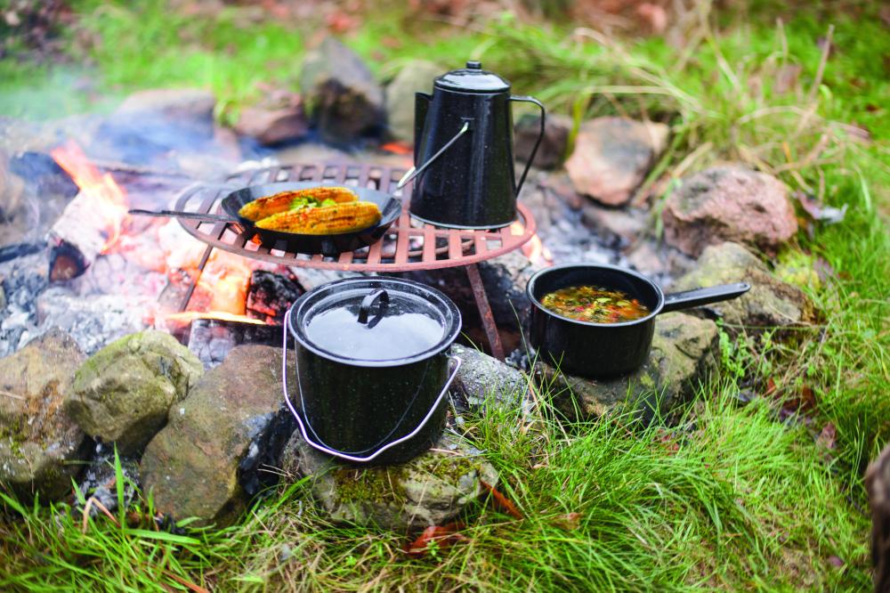 fallen fruits OUTDOOR COOKING SET