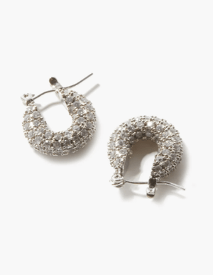fallon 360 PAVÉ HUGGIE HOOP EARRINGS - RHODIUM