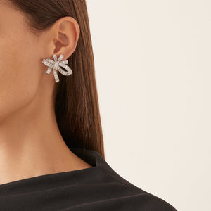 Fallon BAGUETTE BOW CLUSTER EARRINGS - RHODIUM 50