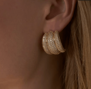 Fallon CAMILLA PAVÉ RIBBED HOOPS - GOLD PAVÉ