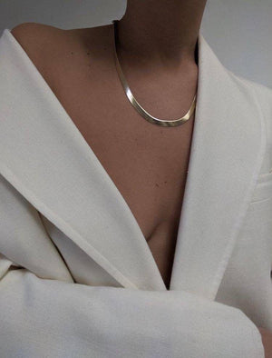 Fallon HAILEY HERRINGBONE CHAIN NECKLACE LONG - GOLD