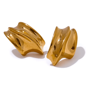 fallon SUMMER FRIDAYS CONCH SHELL HOOPS - GOLD