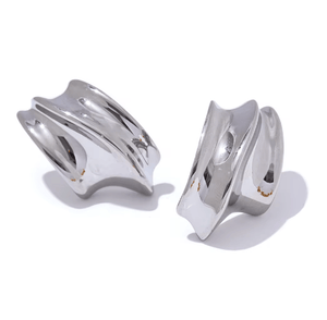 fallon SUMMER FRIDAYS CONCH SHELL HOOPS - RHODIUM