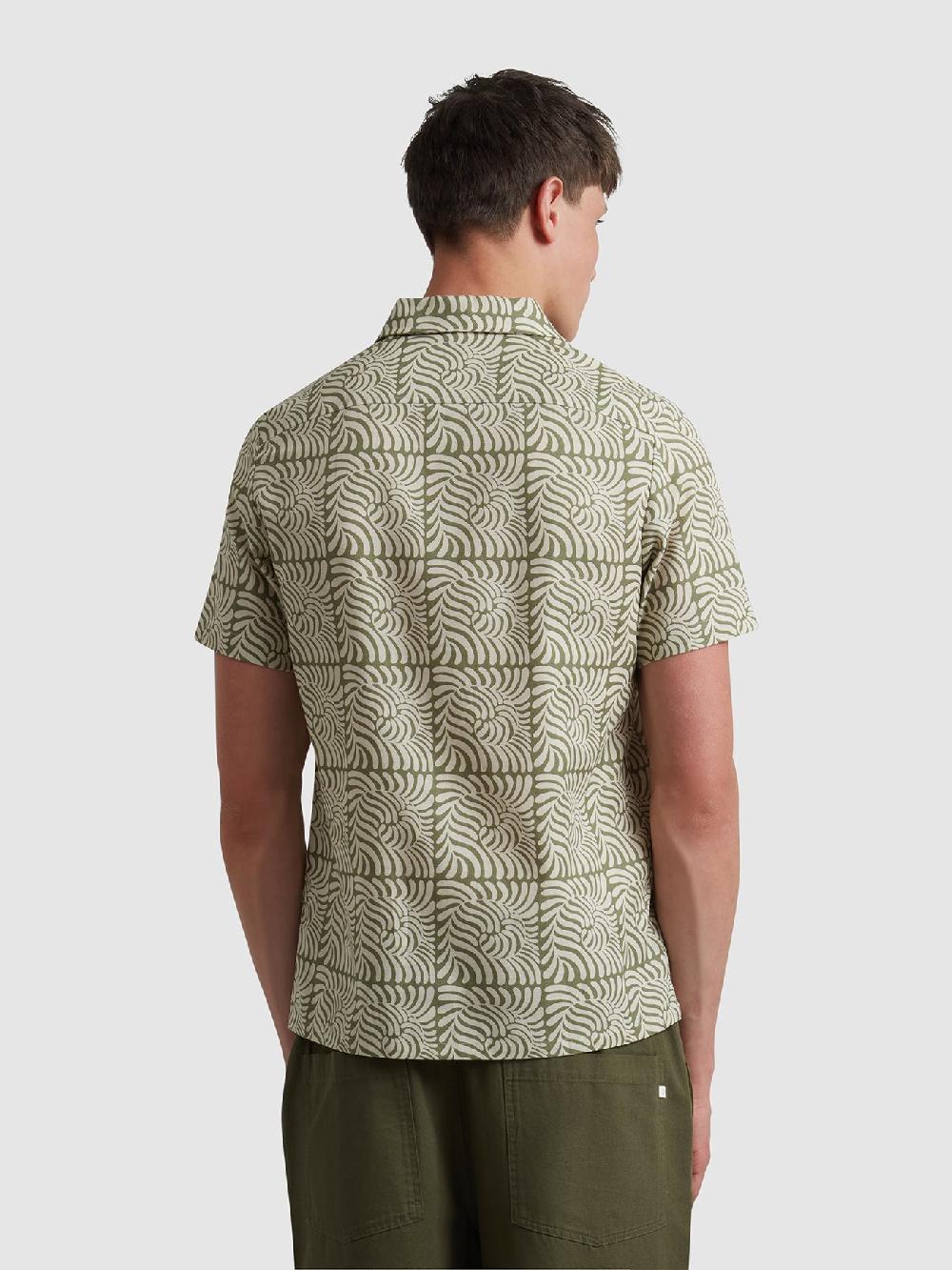 Farah Cadmun Short Sleeve Fern Print Shirt In Rocket Green