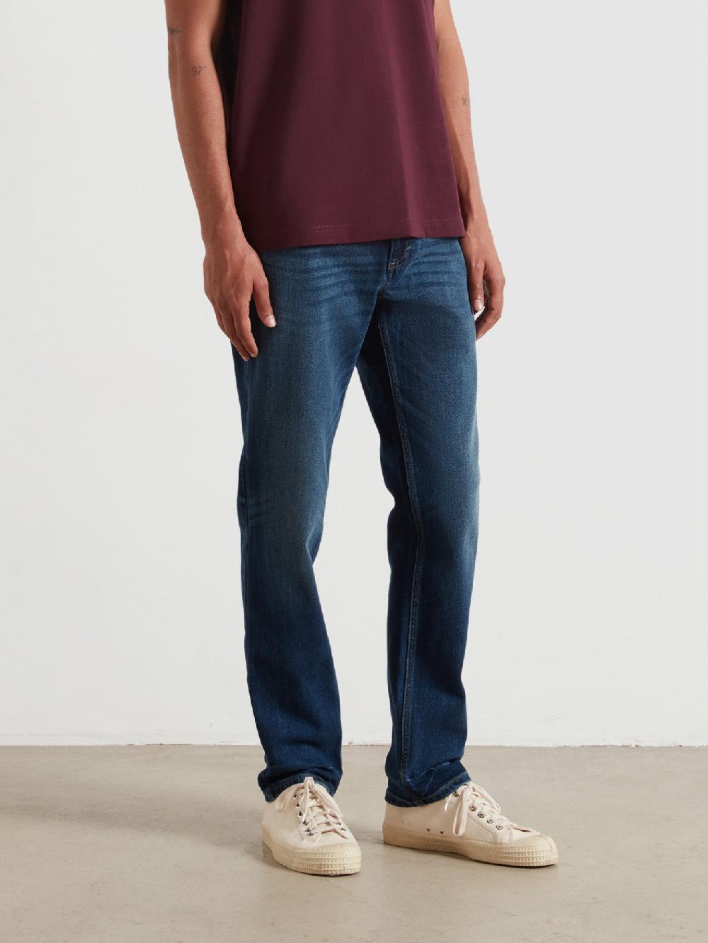 Farah Elm Slim Fit Jeans In Worn Rinse