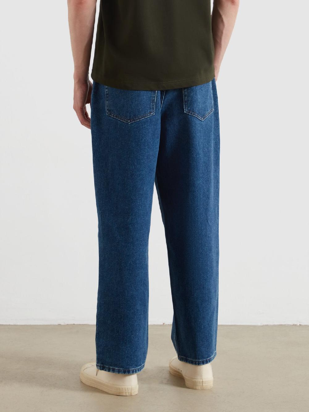 Farah Greenport Loose Fit Jeans In Vintage Wash