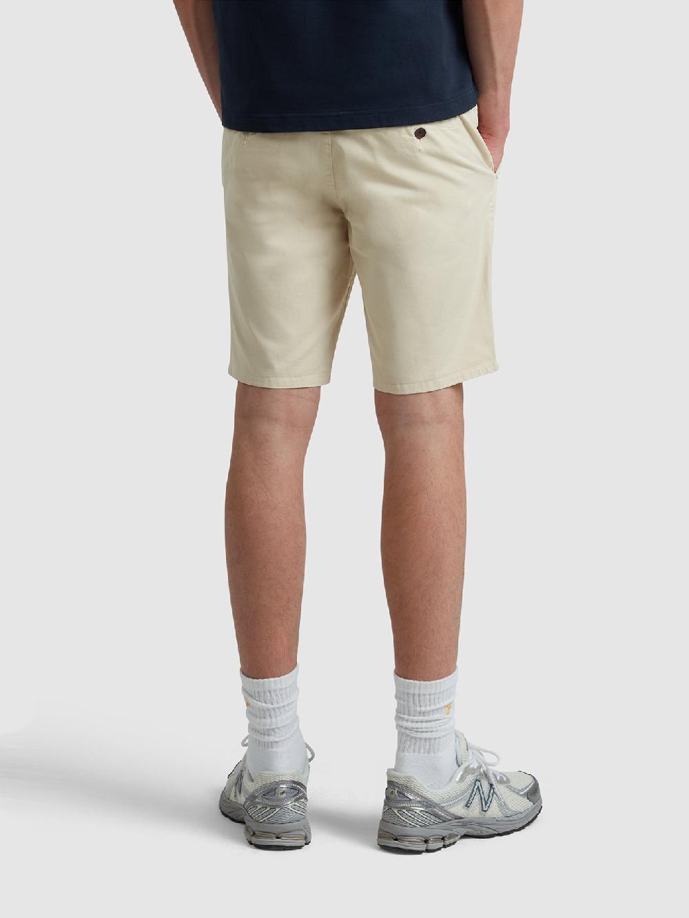 Farah Hawk Fine Twill Shorts In Fog